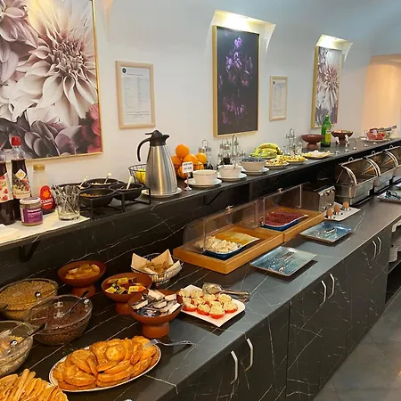 Excelsior Hotel 4*