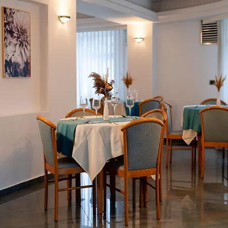 Excelsior Hotel