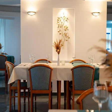 Excelsior Hotel 4*
